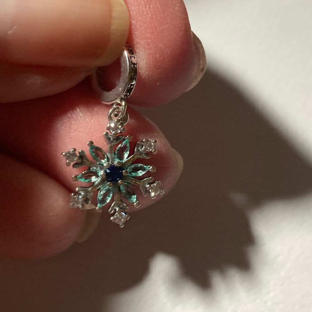 Pandora Snowflake Dangle S925 ale Gorgeous last one - Picture 3 of 6